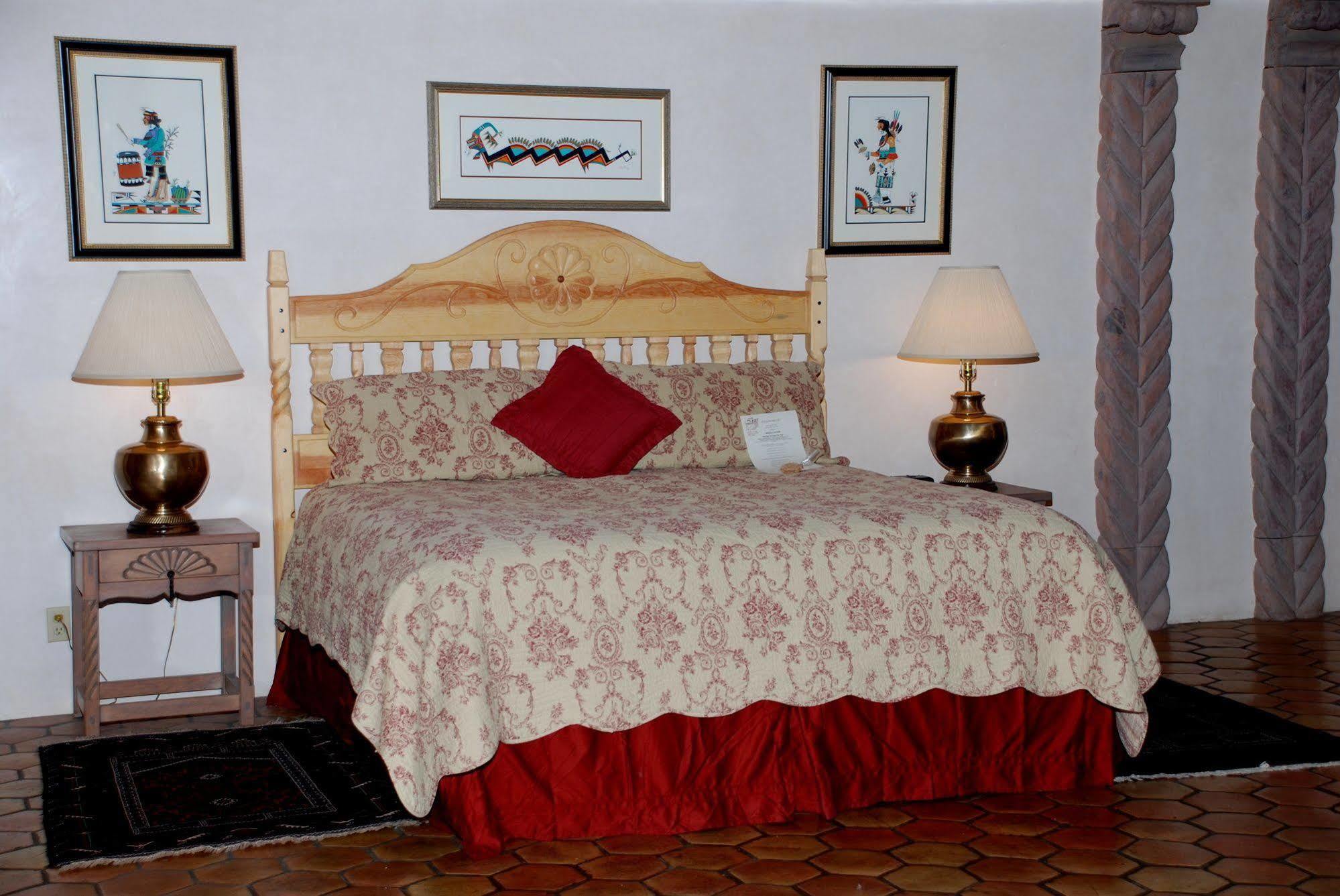 Inn At The Delta Espanola Buitenkant foto